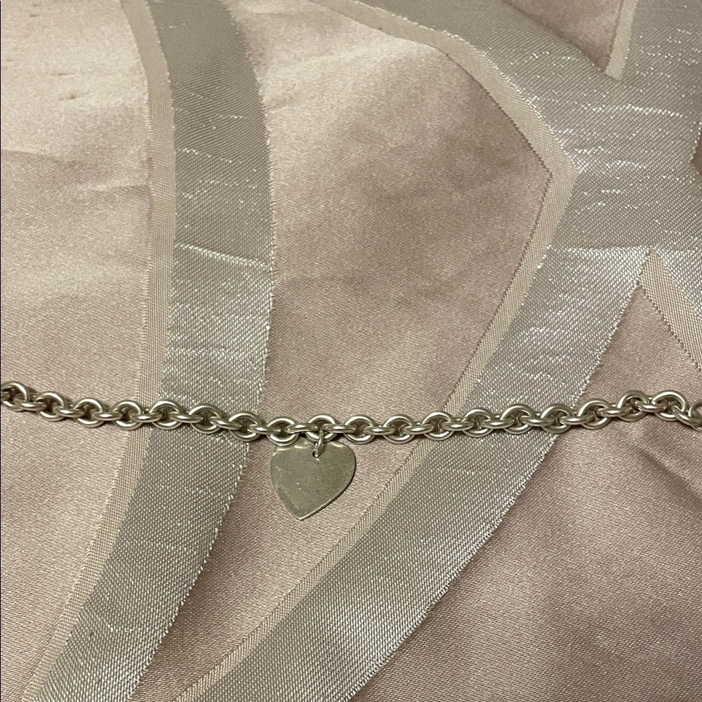 Silver Heart Charm Chain Bracelet - Silver